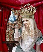 white-queen.jpg